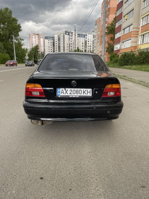 Продам  Бмв е39 525 бенз
