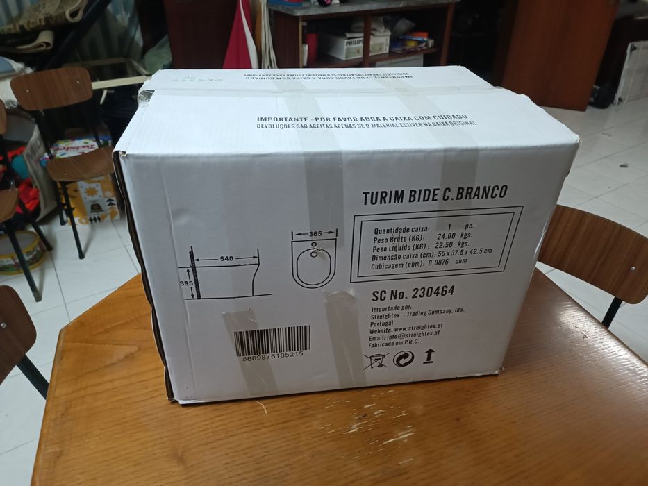 Bidé completamente novo