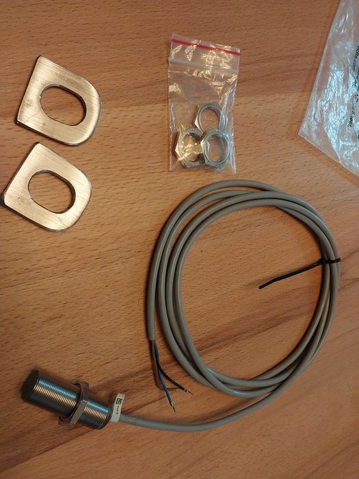 Krańcówka  P+F PEPPERL+FUCHS NBB8-18GM50-E2