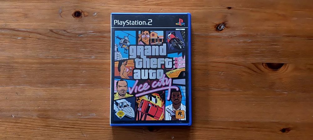 Grand Theft Auto : Vice City, PlayStation 2