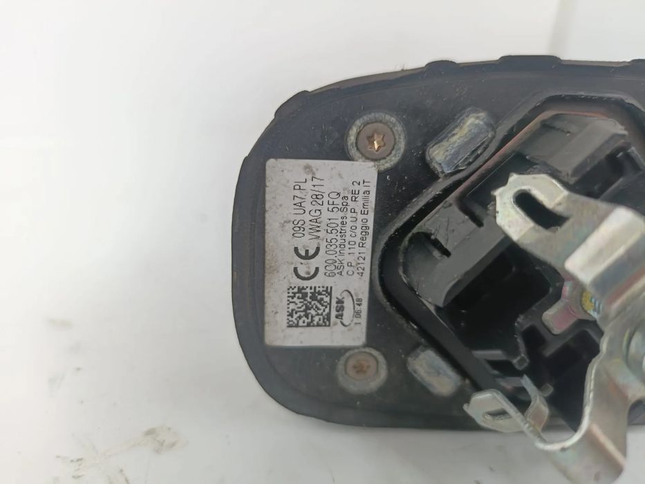 Base de antena SKODA Fabia III Break (NJ5)