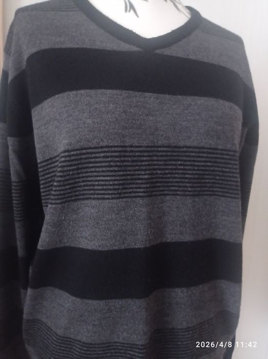 Sweter męski używany