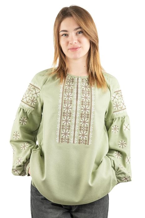 Новинки лляних вишиванок для всієї родини