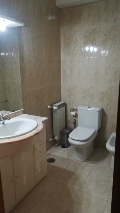 Alugo quarto em Barcelos