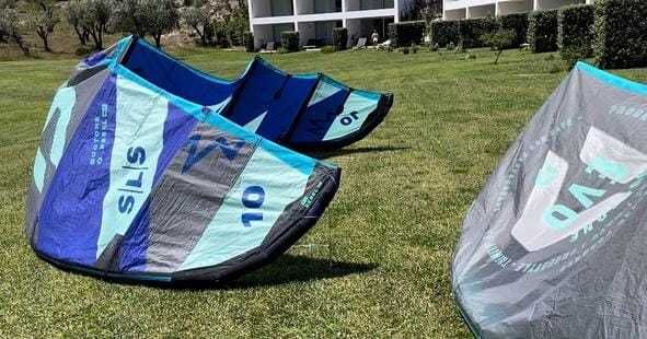 kitesurf ( Kite Rebel SLS & Board Duotone Sloie)