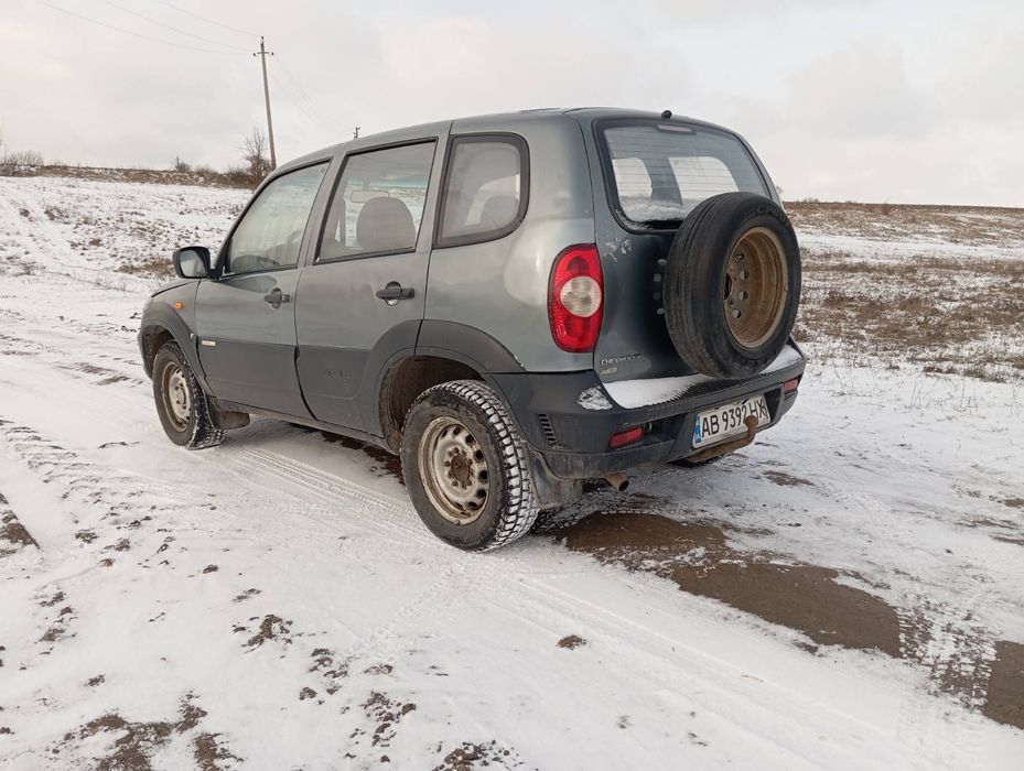 Продам ниву шевролє