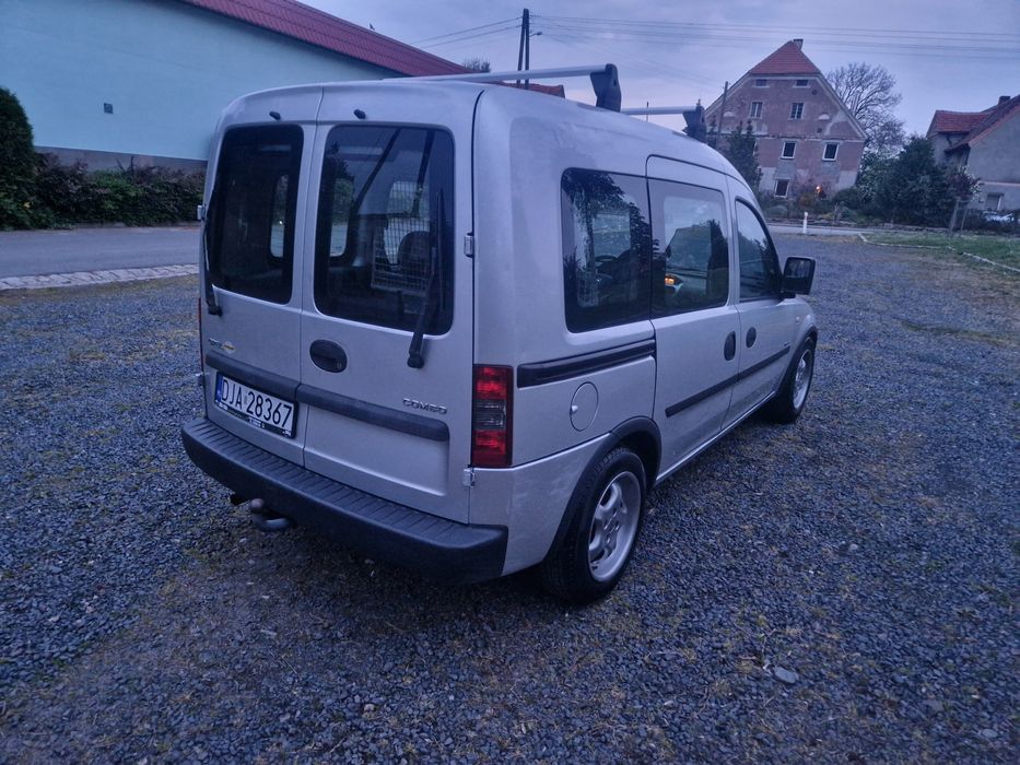 Opel Combo 5 osobowy Klima Alufelgi Elektryka Doinwestowany