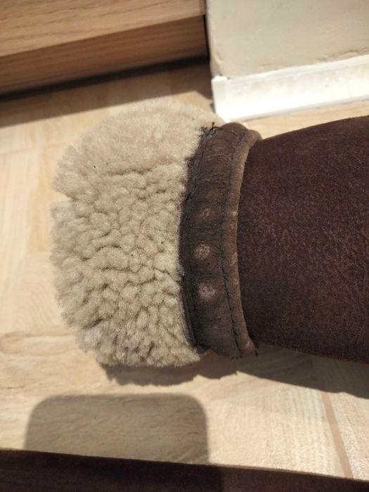 Prawdziwy naturalny damski kożuch z dawnych lat, rozm. ok. 38