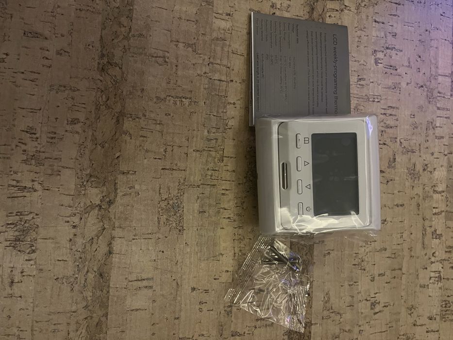 Термостат для водяної теплої підлоги EZAIOT R5M.703