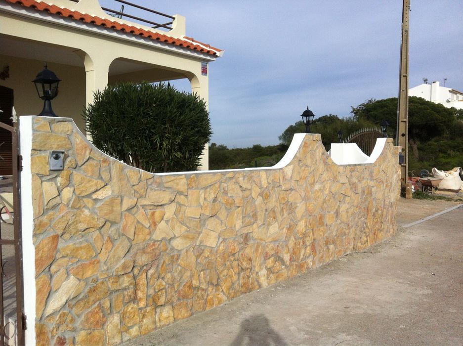 Alugo vivenda  com 5 quartos perto da praia piscina  16x4