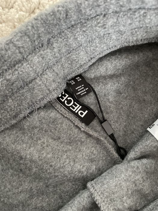 Szare spodnie z polaru xs/34 nowe Pieces