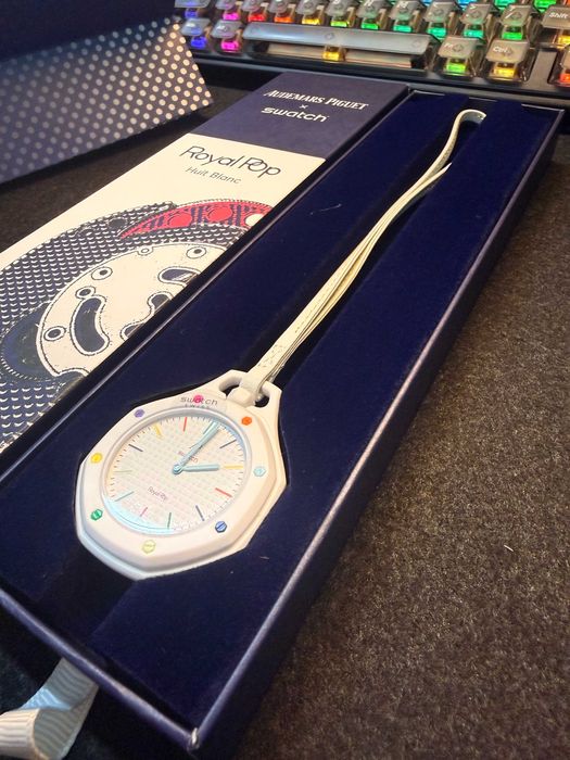 AP Swatch Huit Blanc SSX03W100N biały kompletny egzemplarz