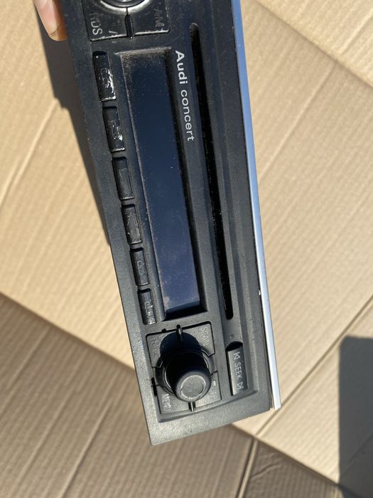 Audi a4b6 radio bez kodu