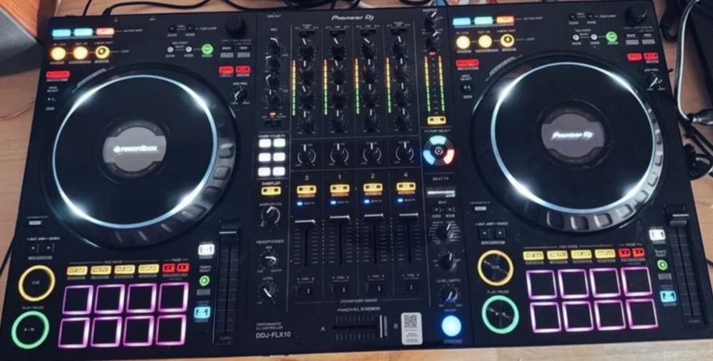 Pioneer ddj FLX 10 como NOVO
