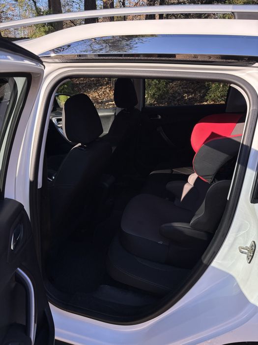 Продам  Peugeod 2008 , 2014 року!!