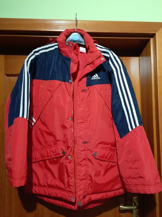 Kurtka Adidas czerwona