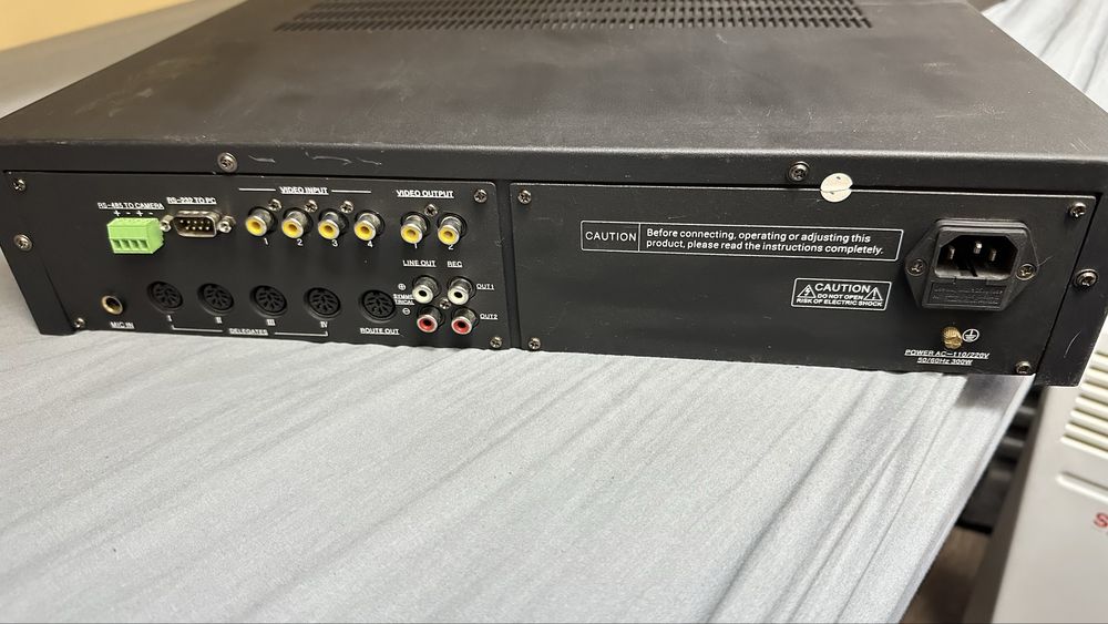 Центральний блок управління мікрофонами   GONSIN