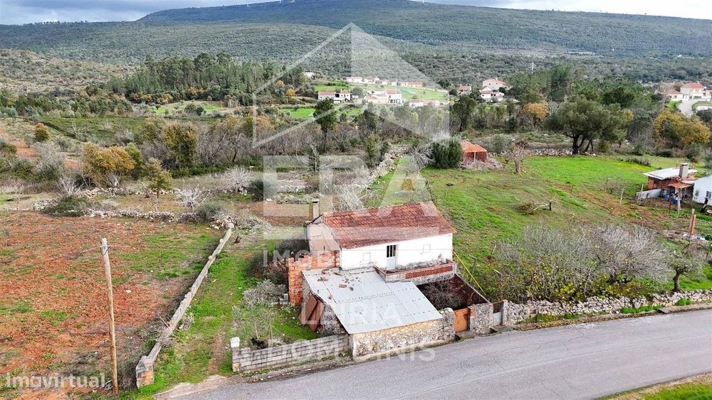 Moradia T4 Isolada em Almoster — Almoster, Leiria