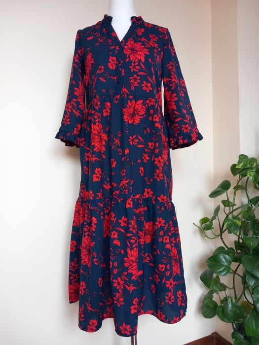 granatowa midi sukienka w kwiaty Vero Moda 36/38 z falbaną