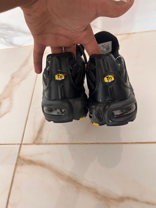 Nike Air Max Plus (TN) "Triple Black"