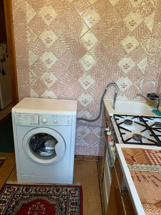 Оренда 3х кімнатної квартири , Південний Захід , вул. Інститутська.