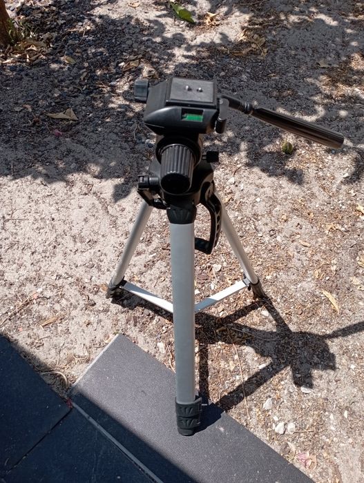Tripé com Antena
