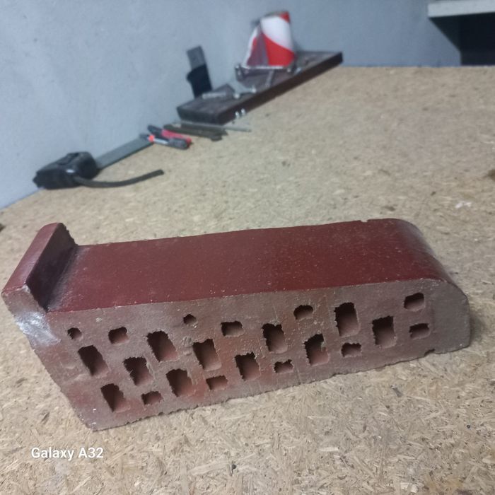 Cegły wykończeniowe