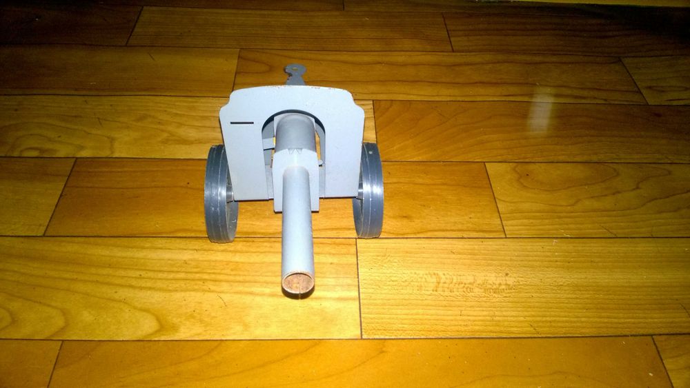 Игрушечная пушка