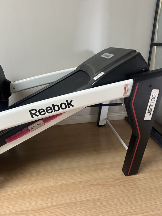 Passadeira reebok jet100