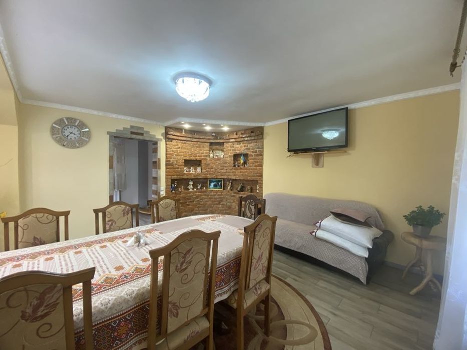 Відпочинок / Ясіня/Здається садиба у Музики в мальовничому куточку смт