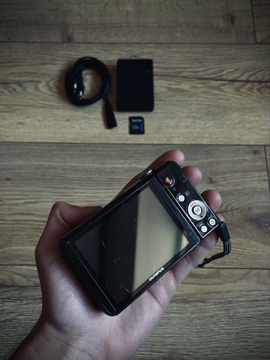 Olympus VR-310 Цифровий Вінтажний Фотоапарат Мильниця Y2K