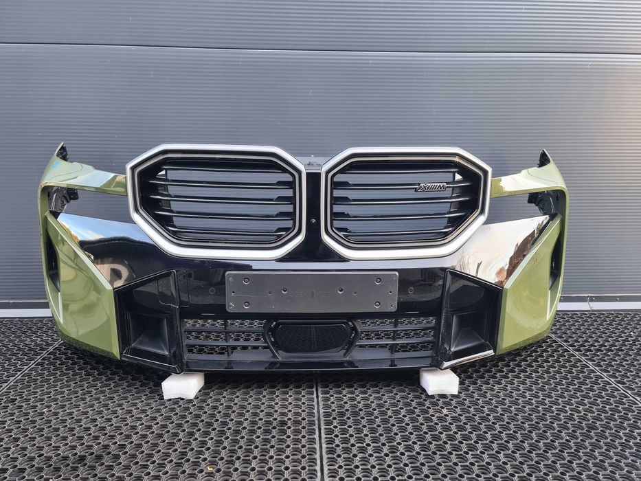 BMW XM G09 Бампер перед