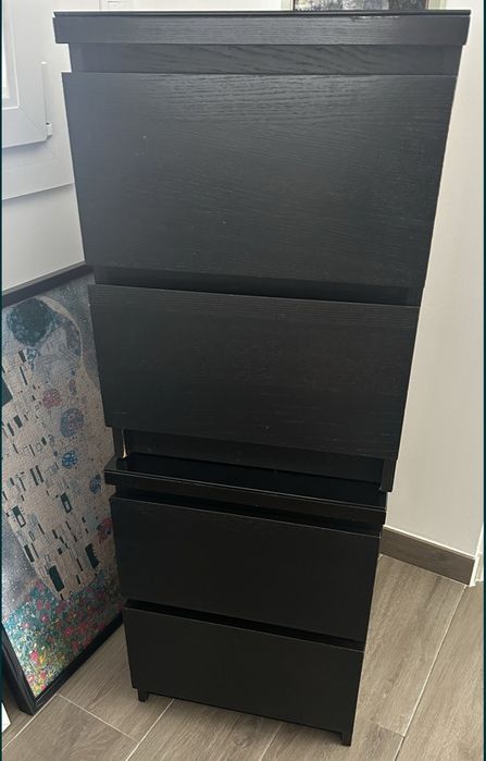 2 mesas de cabeceira ikea