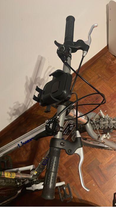 A venda - Bicicleta em bom estado de uso