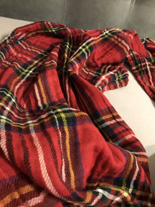 Большой красивый шарф. Красный. В клетку