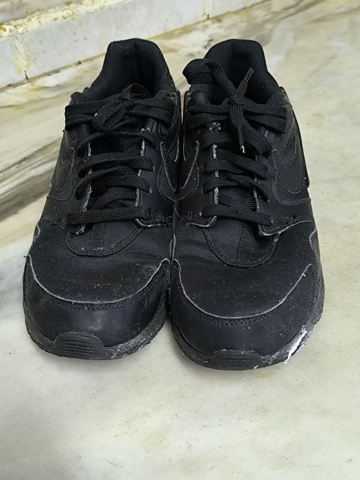 Tênis Nike pretas