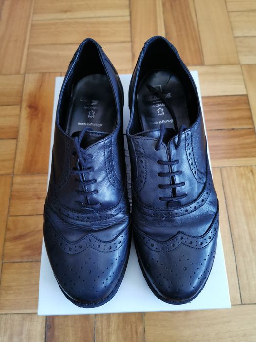 Sapato preto fechado - 2x uso