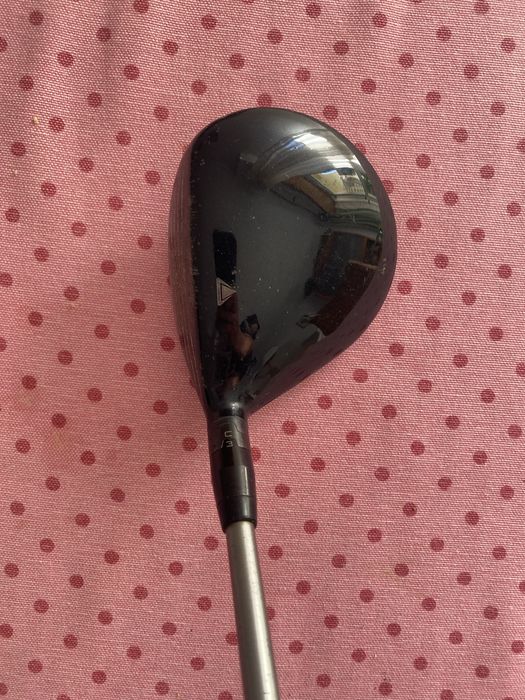 Madeira 3 915F em otimo estado. Regular