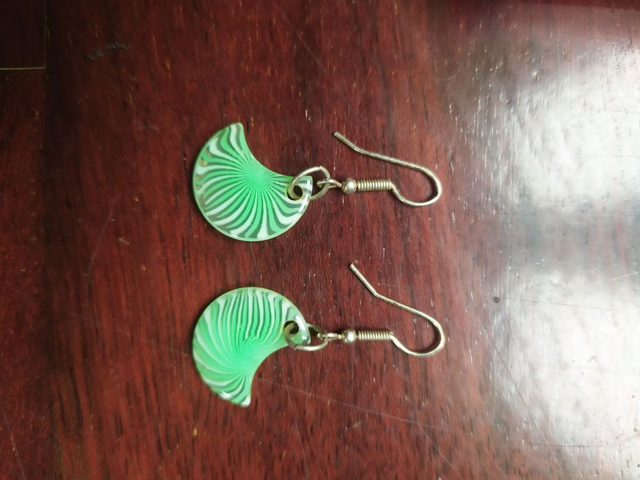 Conjunto de brincos de criança