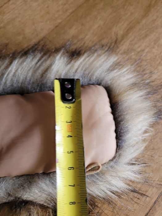 Kołnierz sztuczne futro obszycie