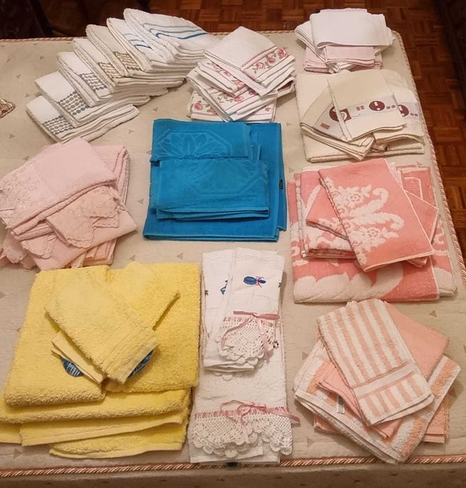 48 toalhas para casa de banho nunca usadas