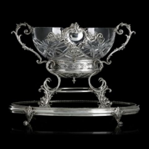 Imponente Centro de prata