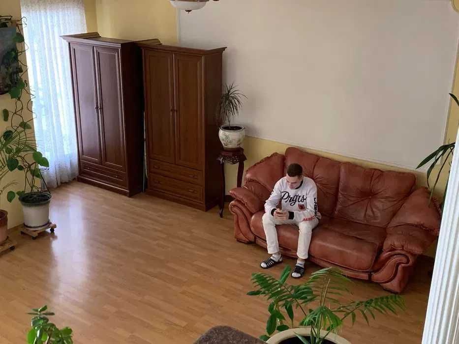 Хостел для Групп / Сотрудников / Студентов / Академгородок Житомирская