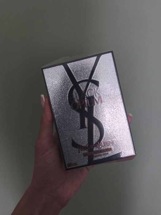 Perfumy Black Opium YSL