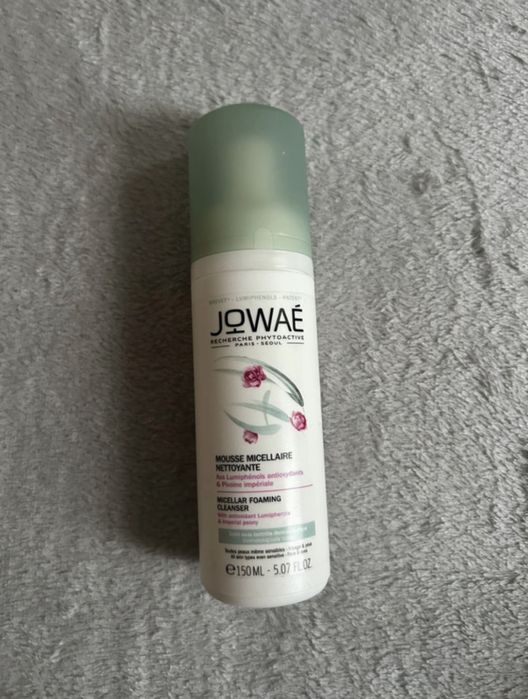 Pianka Jowaé do twarzy