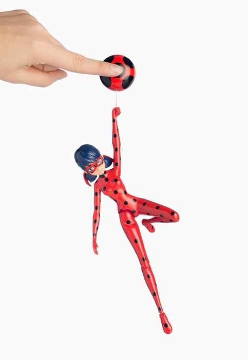 Підвісна лялька “Дивовижна Леді Баг”