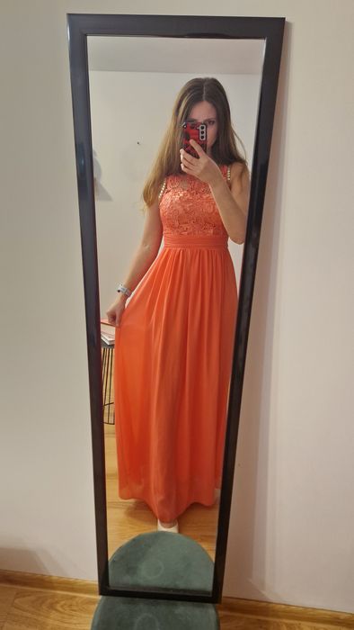 Przepiękna elegancka suknia koronka na ramiączka długa bal wesele