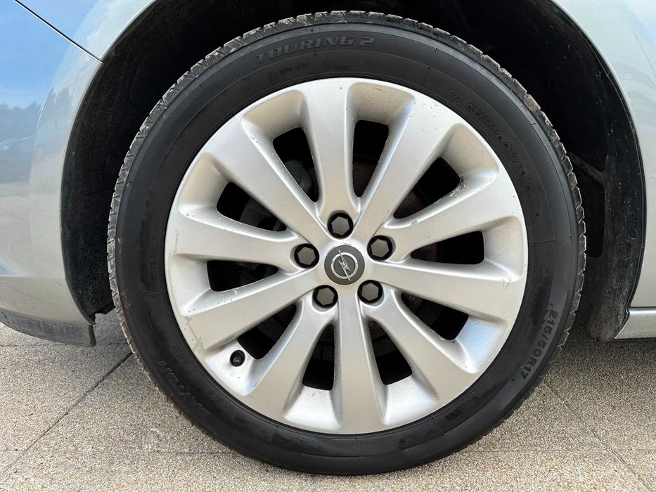 Opel Astra 1.4 benzyna, alus, klimatronic, zarejestrowana