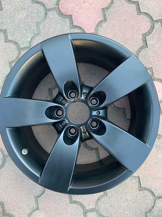 Диски BMW 5+Т-5  R16 7j 5x120 ET20 DIA74.1