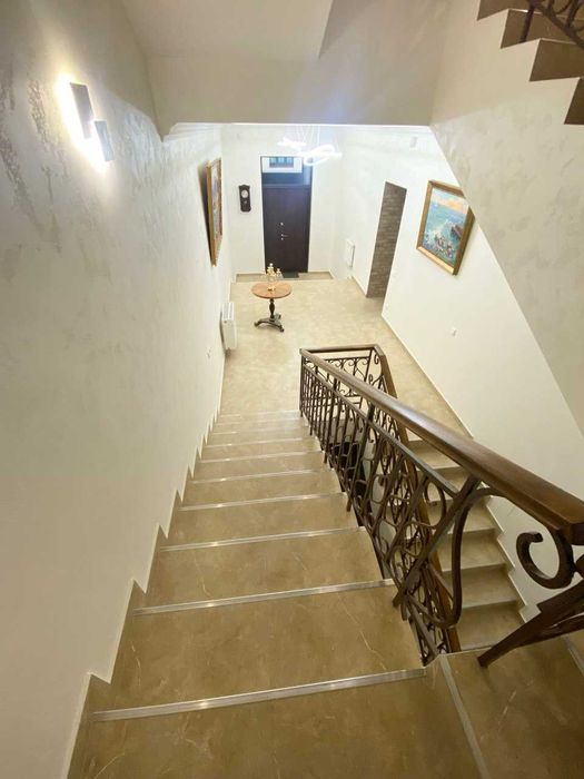 Продаж 6к.кв. по вул.Гончарна 5а